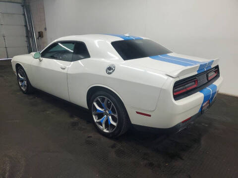 2015 Dodge Challenger SXT Plus