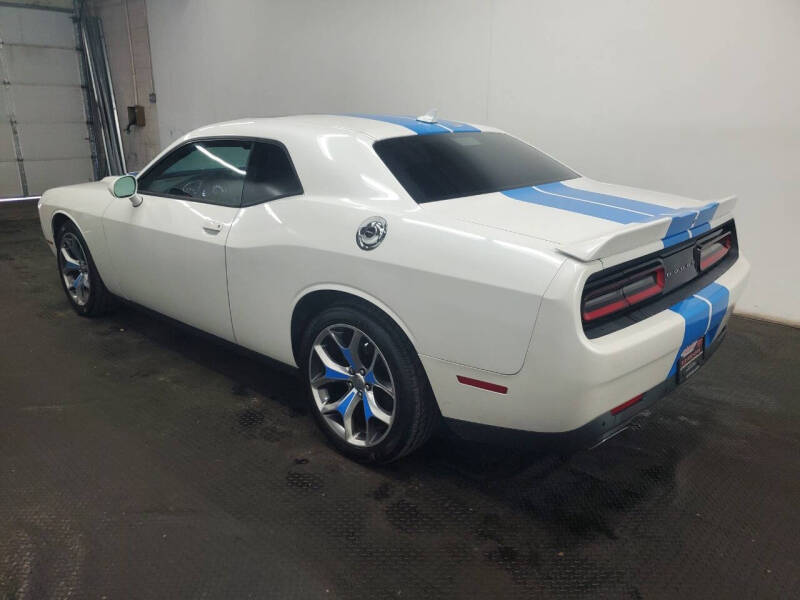 2015 Dodge Challenger SXT Plus