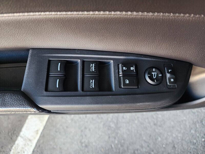 2014 Acura ILX 2.0L w/Tech