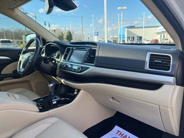 2018 Toyota Highlander 26