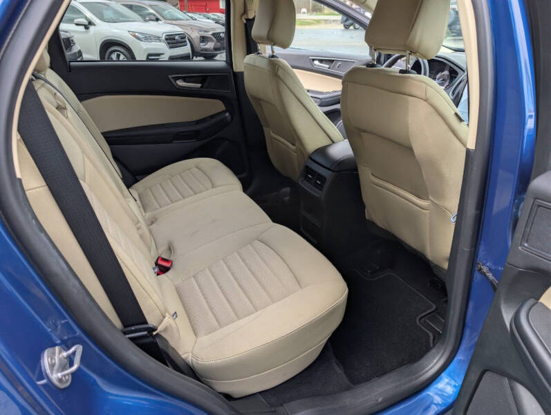 2023 Ford Edge SE