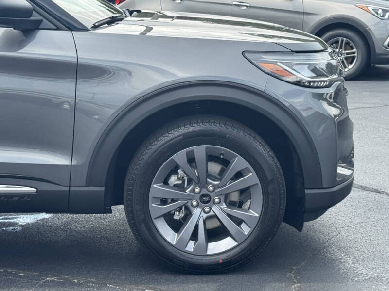 2025 Ford Explorer Active