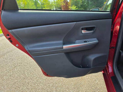 2012 Toyota Prius v Five