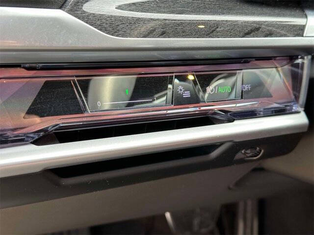 2025 BMW 7 Series 740i xDrive