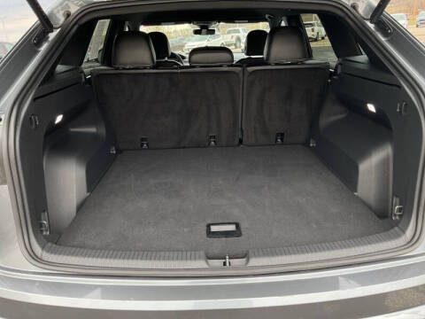 2025 Volkswagen Atlas Cross Sport SE 4Motion