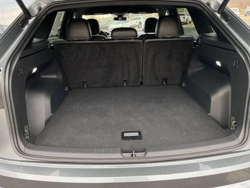 2025 Volkswagen Atlas Cross Sport SE 4Motion