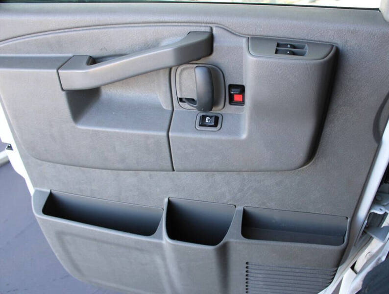 2020 Chevrolet Express LS 3500