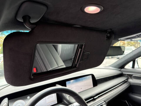 2025 Genesis G90 3.5T e-Supercharger