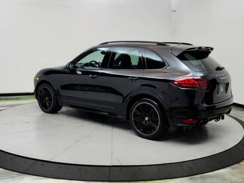 2013 Porsche Cayenne GTS