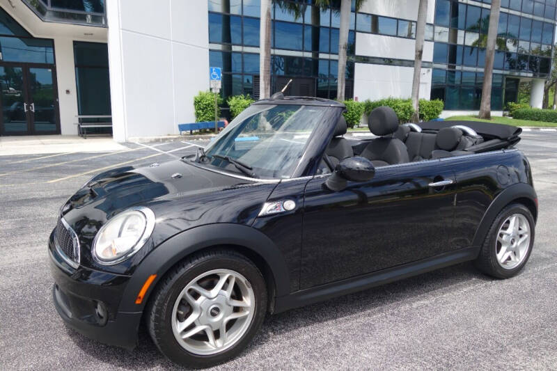 2010 MINI Cooper for sale at SR Motorsport in Pompano Beach FL