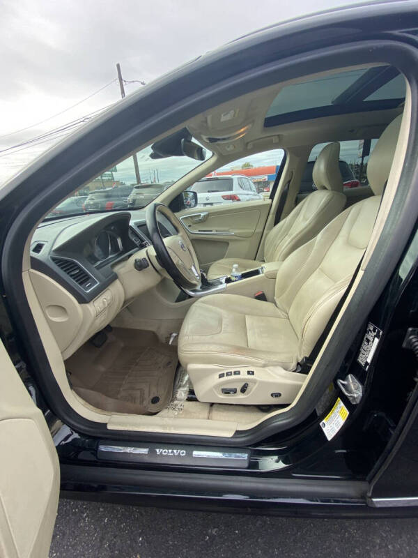 2015 Volvo XC60 T5 Premier