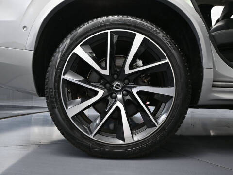 2024 Volvo XC90 B5 Plus Bright Theme