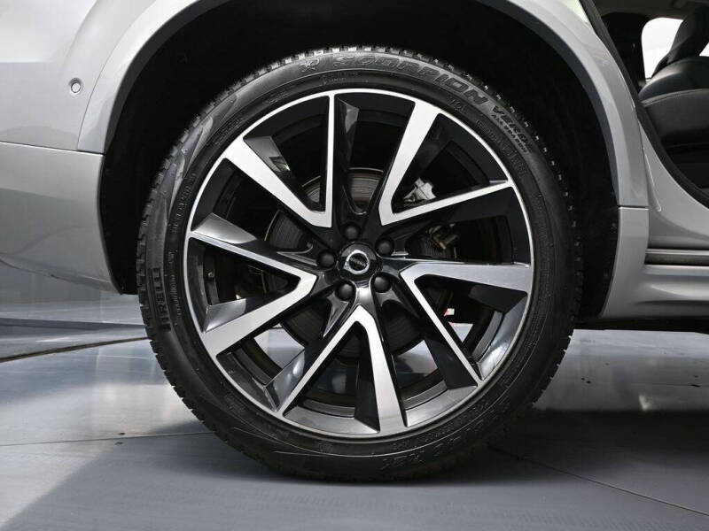 2024 Volvo XC90 B5 Plus Bright Theme
