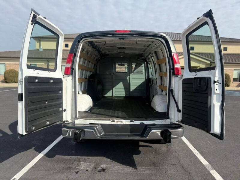 2018 GMC Savana 2500