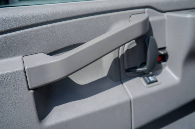 2021 Chevrolet Express 2500