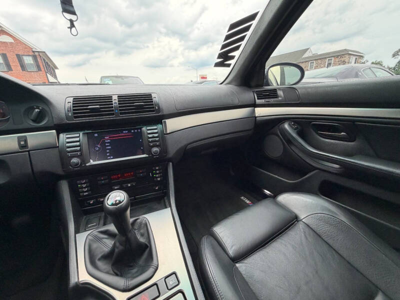 2003 BMW M5