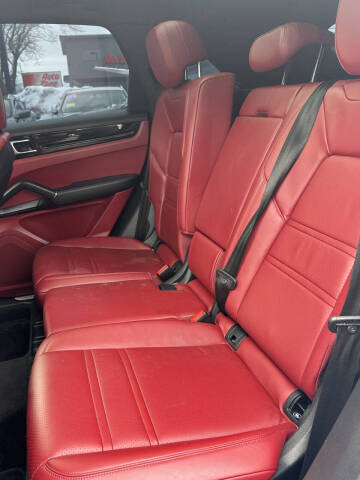 2021 Porsche Cayenne
