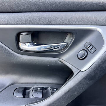 2018 Nissan Altima 2.5 SR