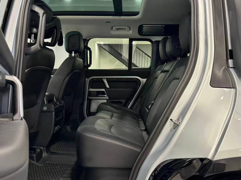 2023 Land Rover Defender 110 X-Dynamic SE