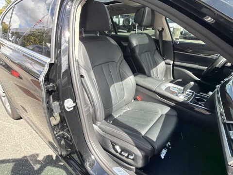 2020 BMW 7 Series 740i