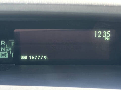 2010 Toyota Prius III