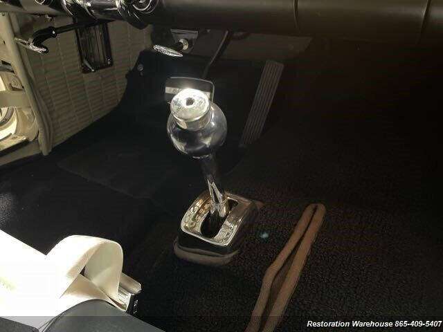 1957 Ford Thunderbird