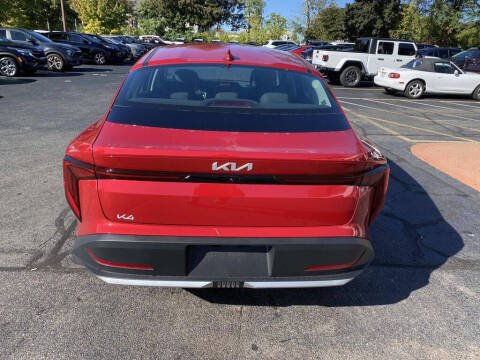 2025 Kia K4 LXS