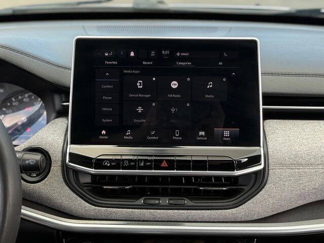2023 Jeep Compass Latitude Lux