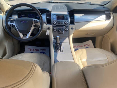 2014 Ford Taurus SEL