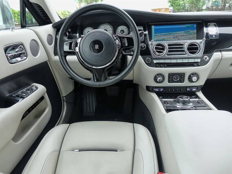 2016 Rolls-Royce Wraith 37