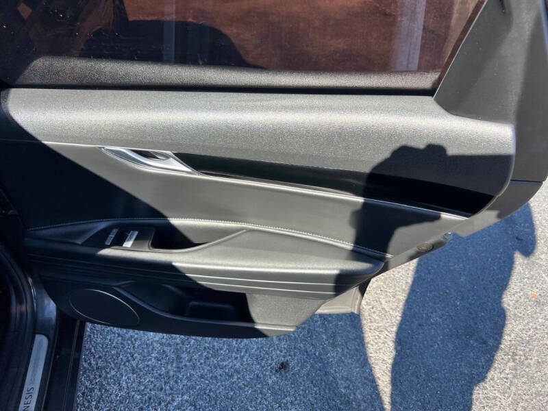 2025 Genesis G80 2.5T