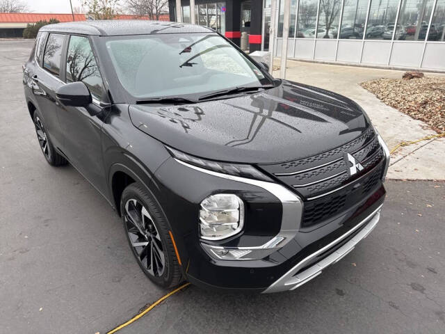 2024 Mitsubishi Outlander for sale at Axio Auto Boise in Boise, ID