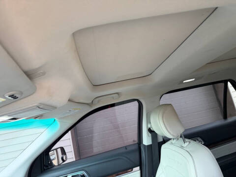 2017 Ford Explorer Platinum