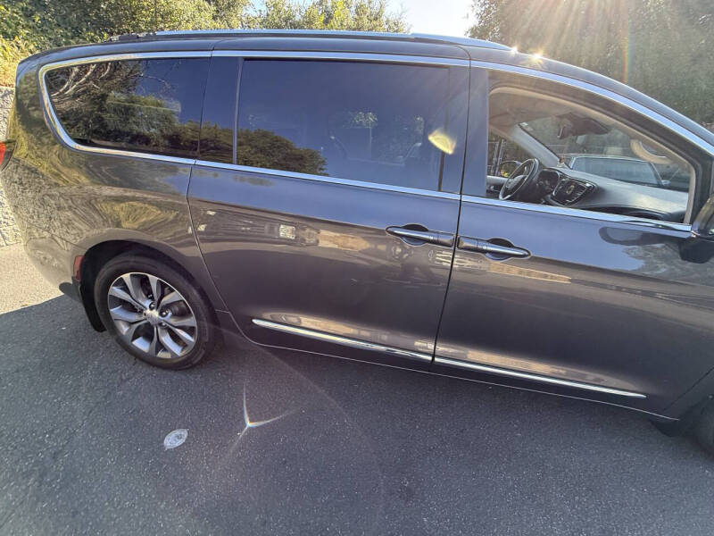 2017 Chrysler Pacifica Limited