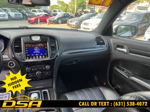 2016 Chrysler 300