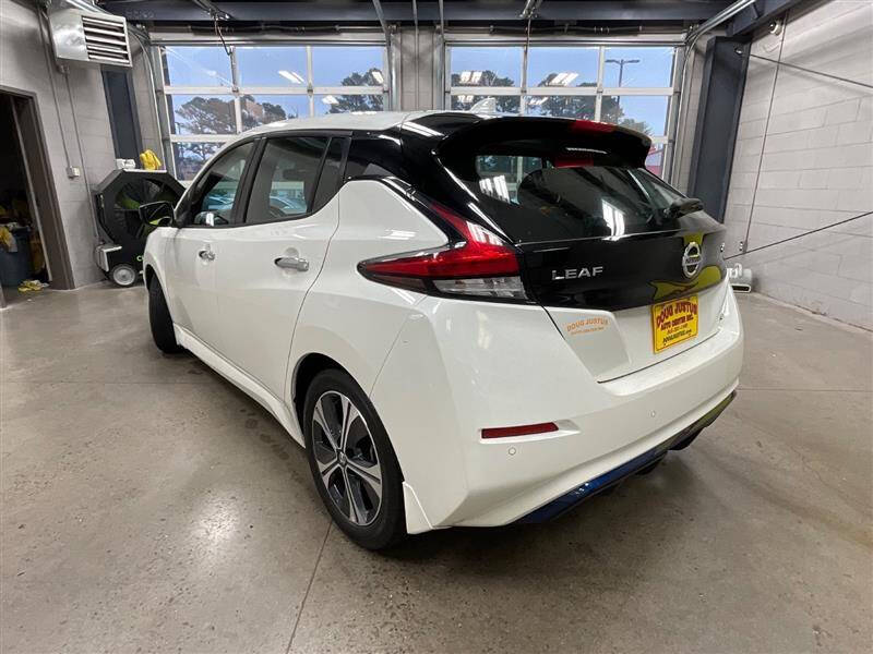 2020 Nissan LEAF SV