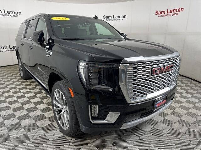 Used 2022 GMC Yukon XL Denali with VIN 1GKS2JKL3NR110077 for sale in Bloomington, IL