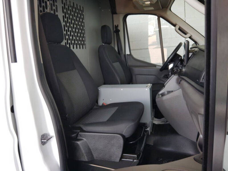2024 Ford Transit 250