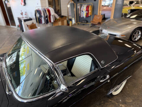 1957 Ford Thunderbird