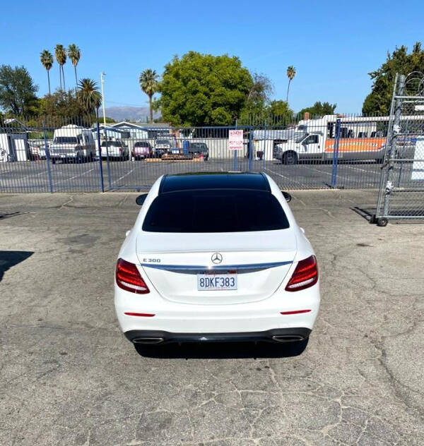 2018 Mercedes-Benz E-Class E 300