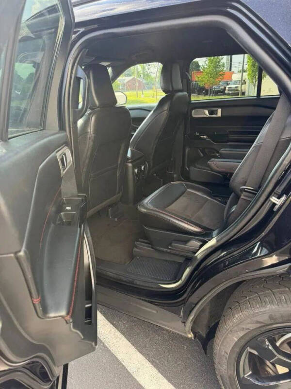 2023 Ford Explorer ST-Line