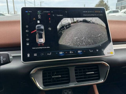 2025 VinFast VF8 Plus