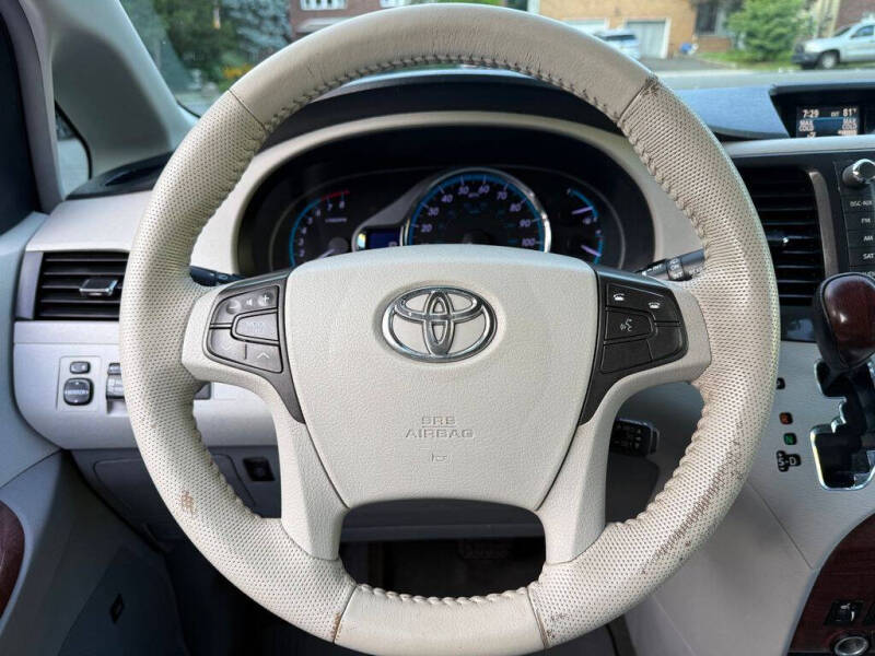 2014 Toyota Sienna