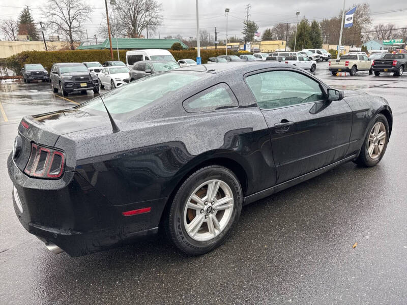 2014 Ford Mustang V6