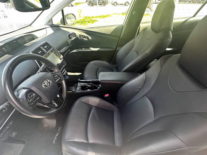 2022 Toyota Prius XLE