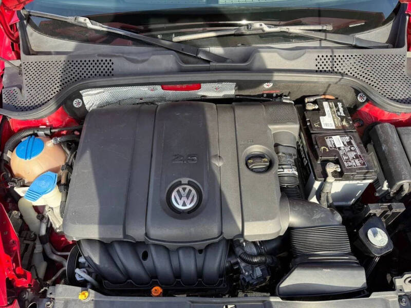 2013 Volkswagen Beetle