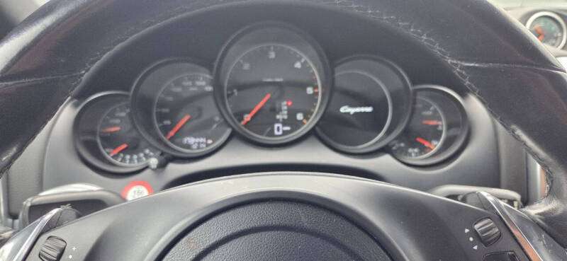 2014 Porsche Cayenne Platinum Diesel