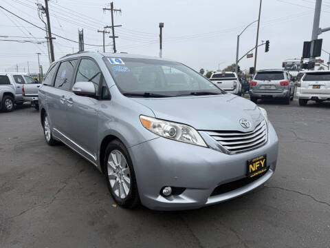 2014 Toyota Sienna Limited 7-Passenger