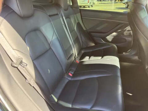 2020 Tesla Model 3 Standard Range