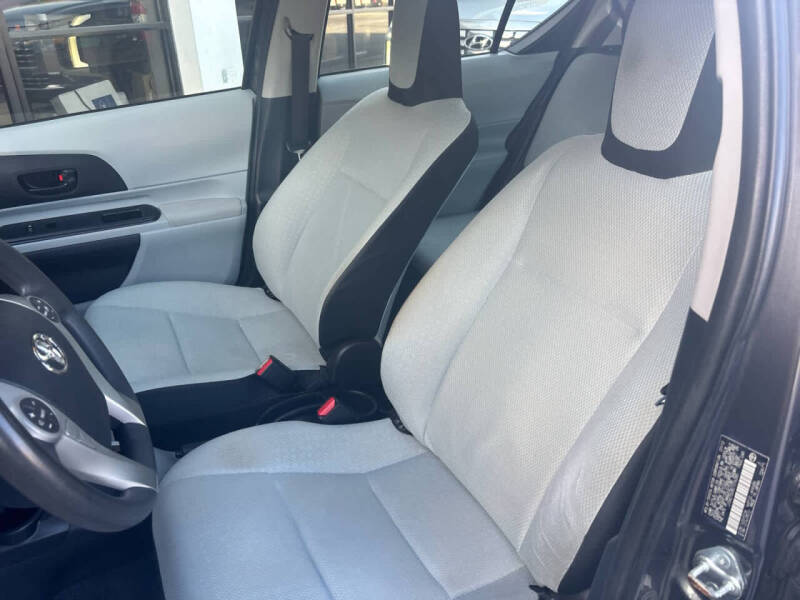 2012 Toyota Prius c Two